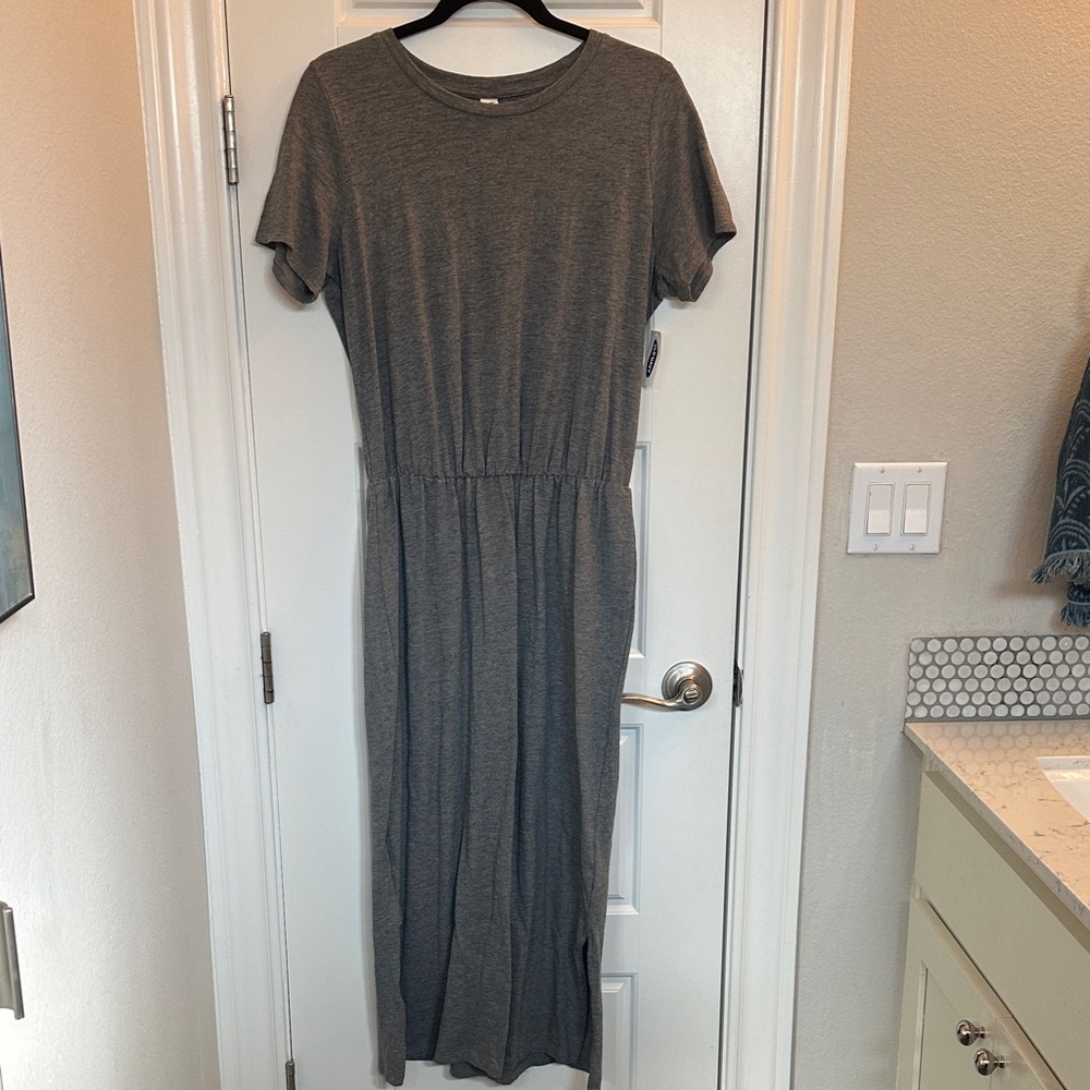Old Navy Charcoal Maxi T-shirt Dress-Medium-Tall